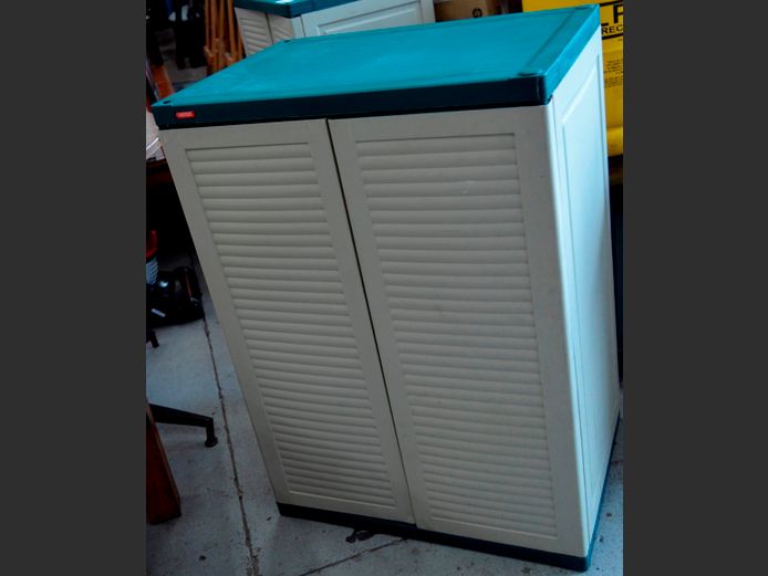 KETER GREEN & BEIGE STORAGE CABINET, 65 x 45 x 90cm
