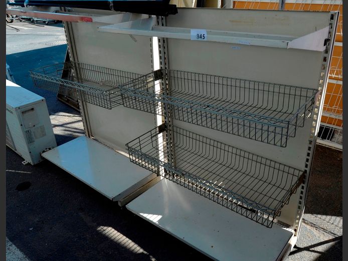 LOT: 2 x SHOP DISPLAYS, 93 x 47 x 124cm