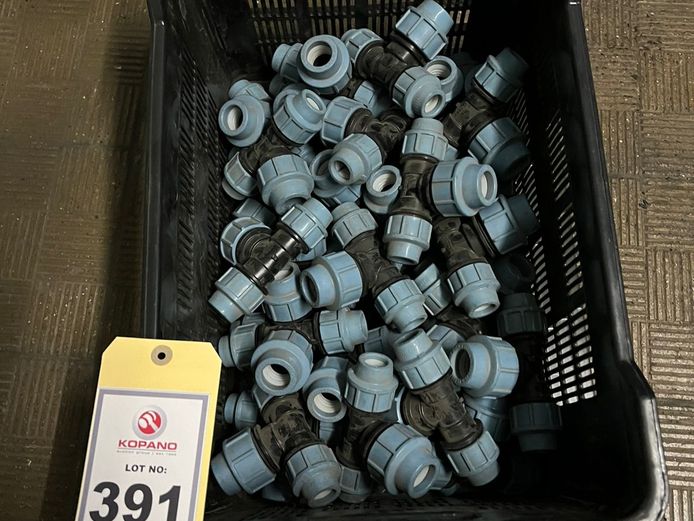 Lot pipe fittings