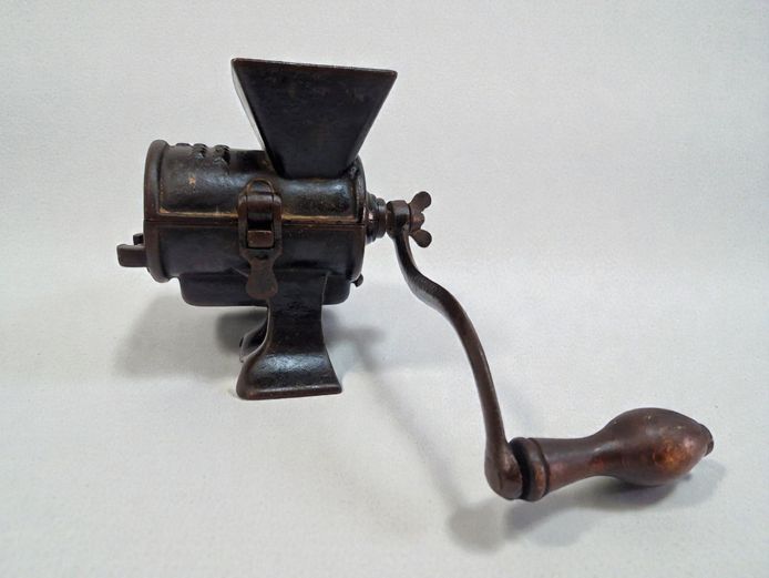 Antique Lovelock London No. 2 Cast-Iron Masticator Meat Grinder