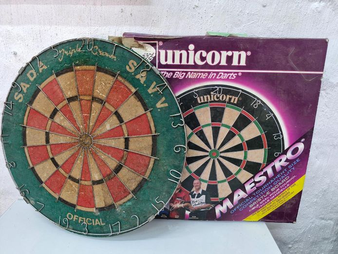 Vintage S.A.D.A. & S.A.V.V. "Triple Crown" Official Dartboard