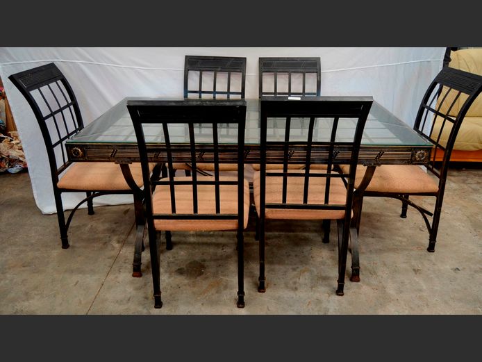 METAL & GLASS DINING TABLE WITH 6 MATCHING CHAIRS, 169 x 91 x 76cm [Some seats need securing]