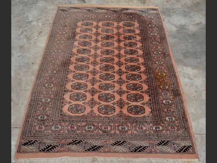 PINK PERSIAN RUG, 185 x 123cm