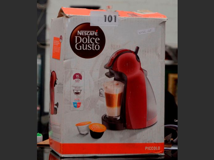 NESCAFE DOLCE GUSTO PICCOLO [Switches on, untested further]