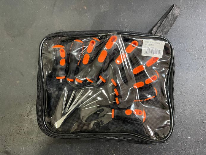 9 Piece orange & black screwdriver set x1