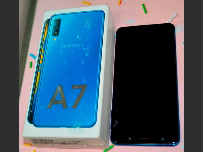 SAMSUNG A7 [Untested, no charger, damaged]