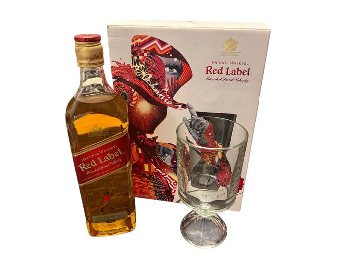 Johnnie Walker Red Label – Limited Edition Gift Set (with Branded Glass)