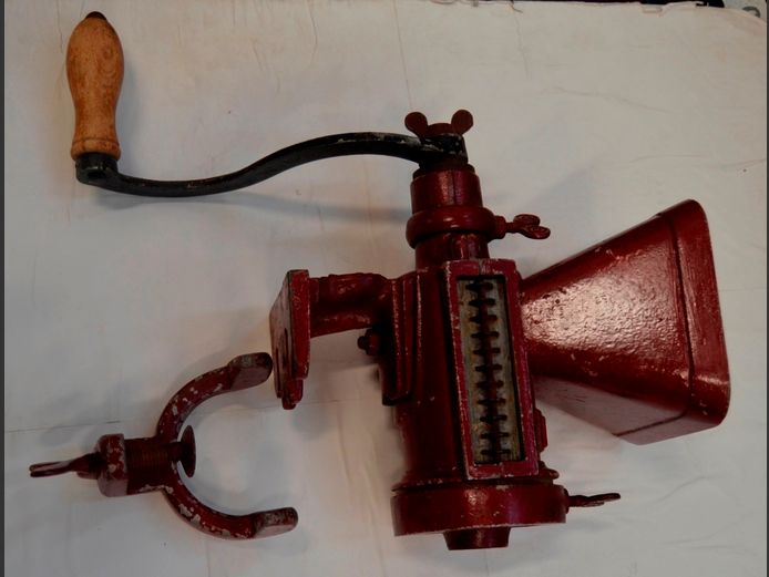 NYE & CO. VINTAGE MINCER