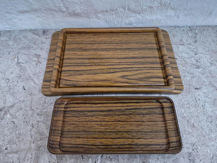 Set of 2 Faux Wood Grain Serving Trays 