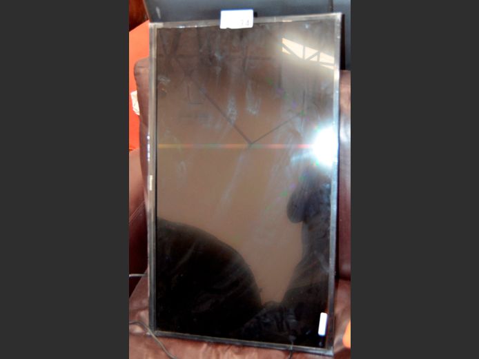 HISENSE 32" LCD TV [Dead] [#: 409533087] ### LICENCE PLEASE ###