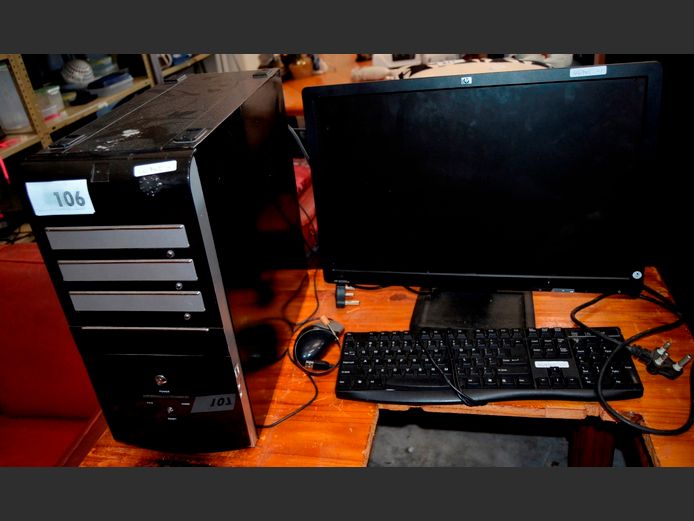GIGABYTE i3, 4th GENERATION PC WITH HP 22" LCD MONITOR, KEYBOARD & MOUSE [4GB RAM, 1TB HDD & WINDOWS 11] [Working]