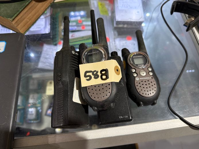 Lot of Walkie Talkies 