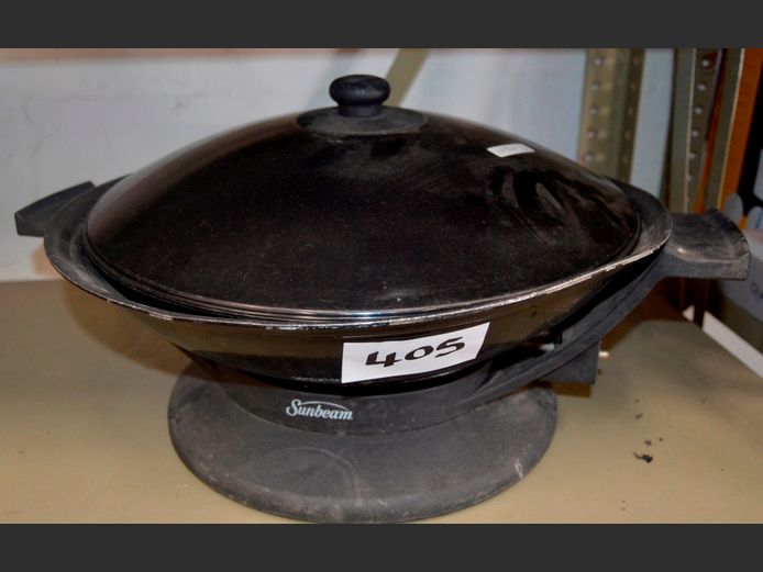 SUNBEAM ELECTRIC WOK [Switches on, untested further]