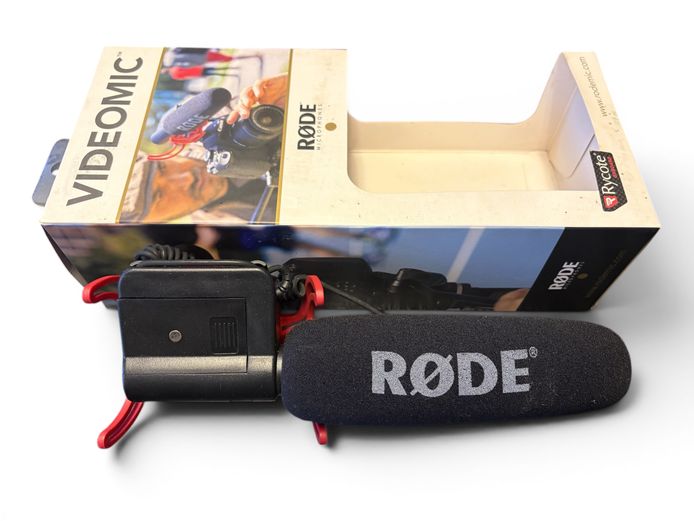 RØDE VideoMic On-Camera Shotgun Microphone with Rycote Lyre Suspension (Original Box)