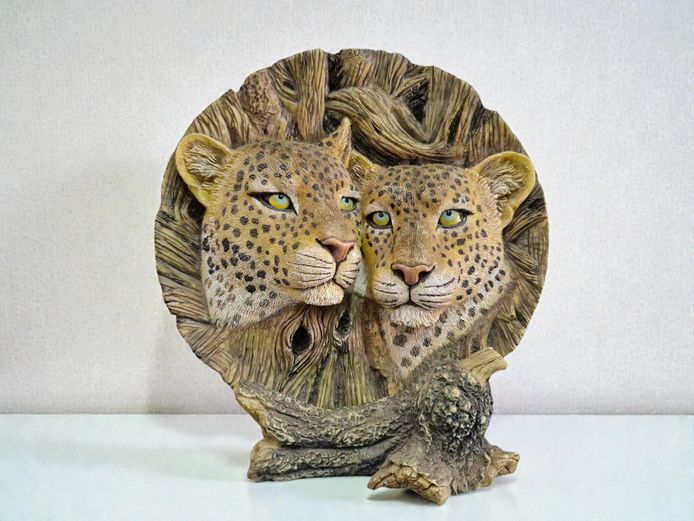 Majestic Resin Leopard Pair Wildlife Figurine