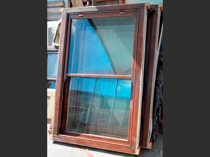 MERANTI SASH WINDOW WITH GLASS, 176 x 117cm