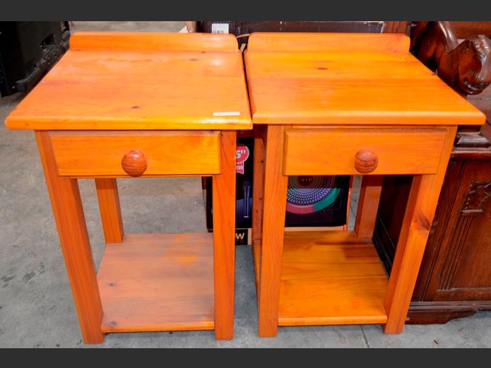 PAIR PINE SINGLE DRAWER BEDSIDE PEDESTALS, 42 x 41 x 66cm