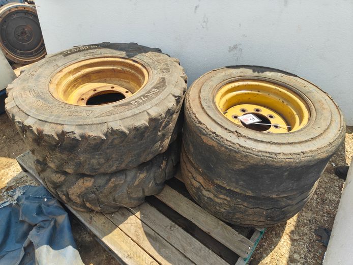 LOT TLB TYRES AND RIMS
