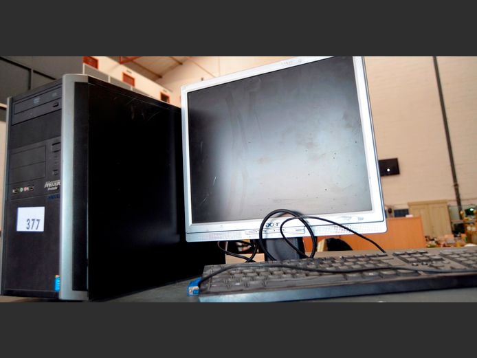 MECER i5 COMPUTER TOWER WITH MONITOR, KEYBOARD & MOUSE [Switch on]