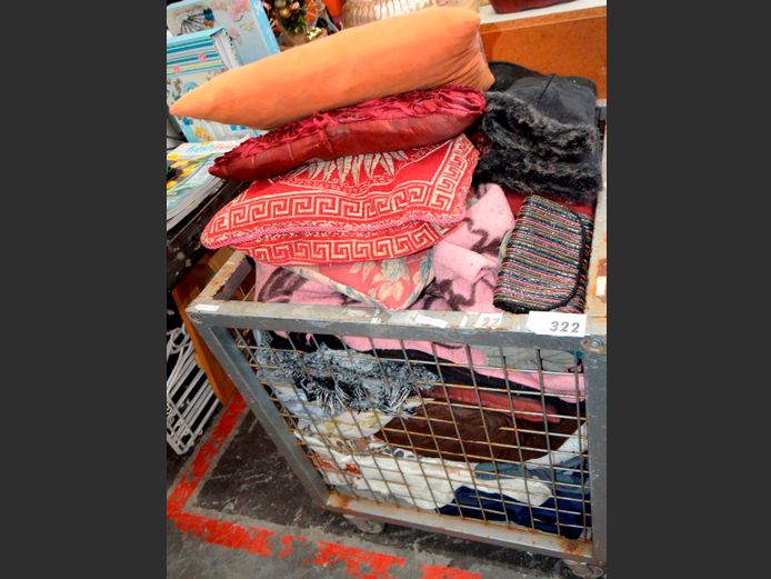 ASSORTED BLANKETS, LINEN, etc [Excl. trolley]
