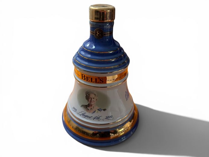 Bell’s Whisky Decanter “Queen Elizabeth The Queen Mother 100th Birthday” (1900–2000)