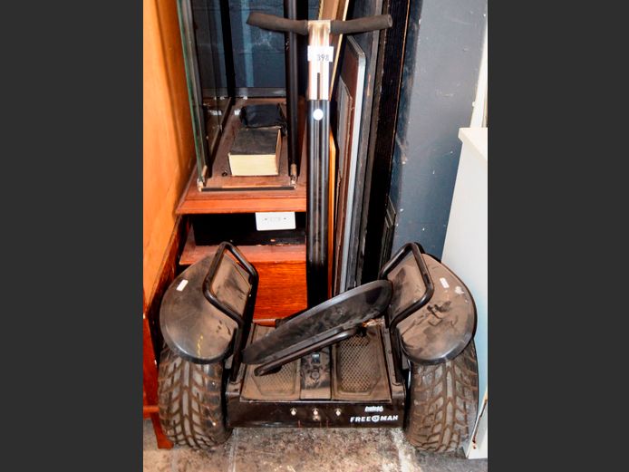 FREEMAN SEGWAY WITH CHARGER [Working, batteries need replacing]