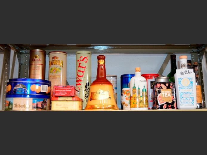 COLLECTABLE TINS & BOTTLES