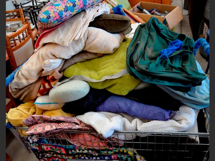 ASSORTED BEDDING & BLANKETS [Excl. Bin]