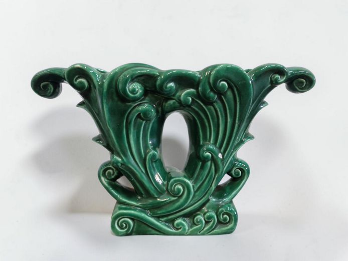 Mid-Century Vermont G180 Green Glazed Ceramic Mantle Vase