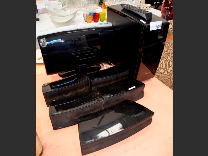 SAMSUNG HOME THEATRE SYSTEM WITH REMOTE [Not working]