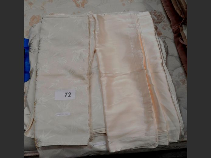 CREAM SILK KING SIZE DUVET COVER WITH PILLOWCASES