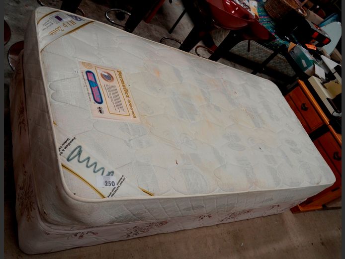 REST ASSURED HIP ZONE SINGLE BED BASE & MATTRESS SET [Needs a clean]