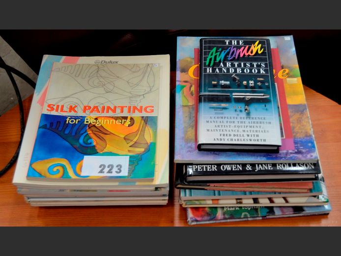 ASSORTED BOOKS ON PAINT TECHNIQUES