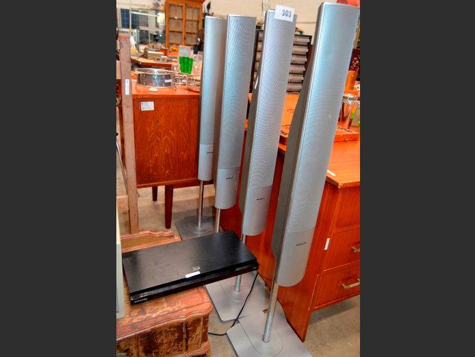 SET OF 4 PANASONIC TALLBOY SPEAKERS & A SAMSUNG 3D BLURAY PLAYER [Switch on]