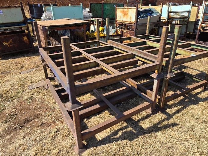 4 x Used Cages (STC)