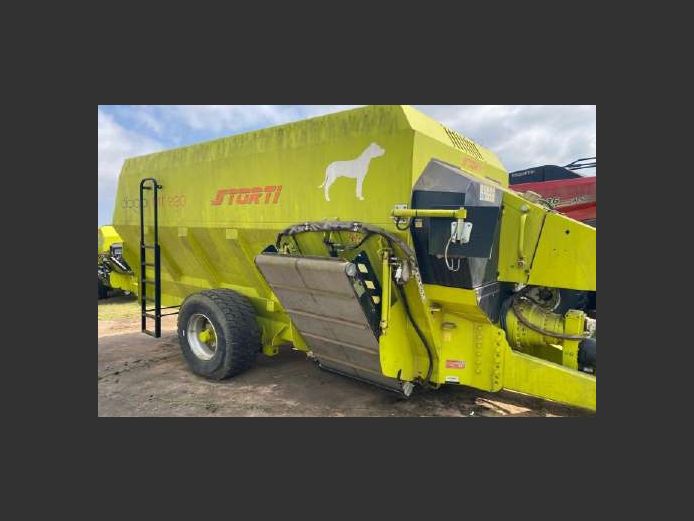 STORTI DOGO 22