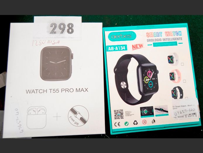 LOT: 2 x SMART WATCHES [Untested]