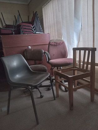 Assorted chairs scrap