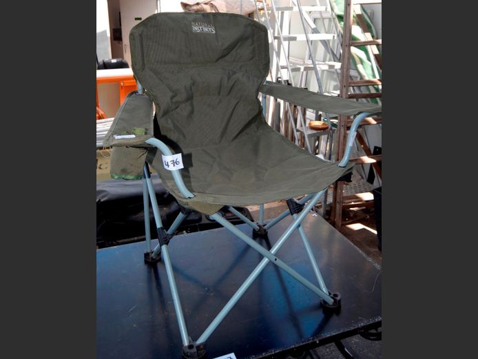 NATURAL INSTINCTS CAMPING CHAIR