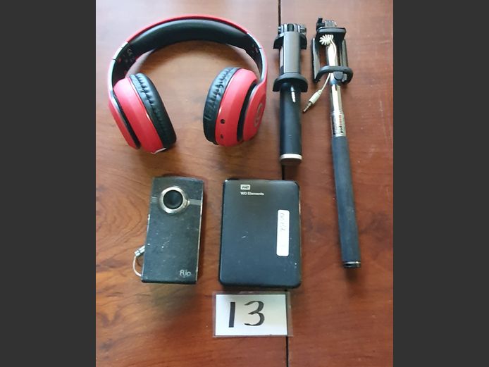 LOT: VOLKANO EARPHONES, SELFIE STICKS, EXTERNAL HARDDRIVE, etc