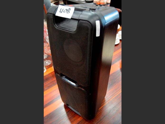 JVC PORTABLE BLUETOOTH SPEAKER [Dead]