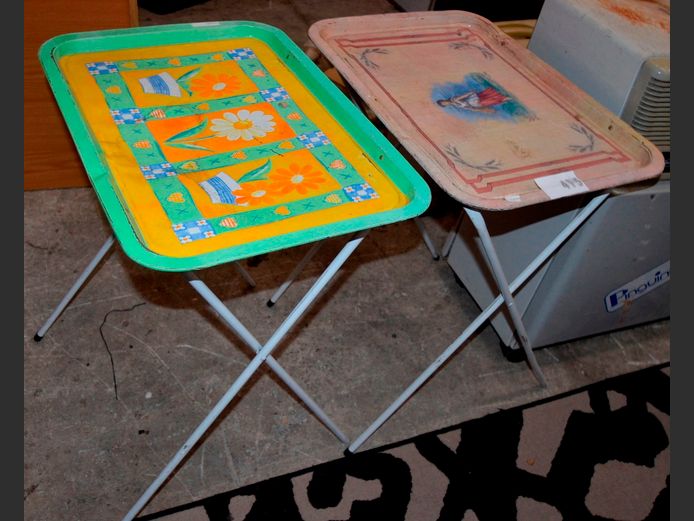 LOT: 2 x METAL TV TRAYS, 52 x 38 x 65cm [Dented]