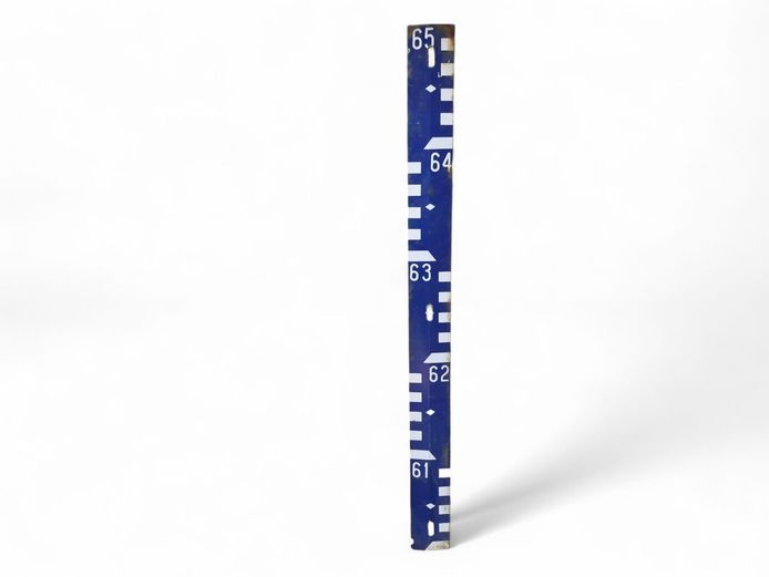 Vintage Enamel Water Depth Gauge