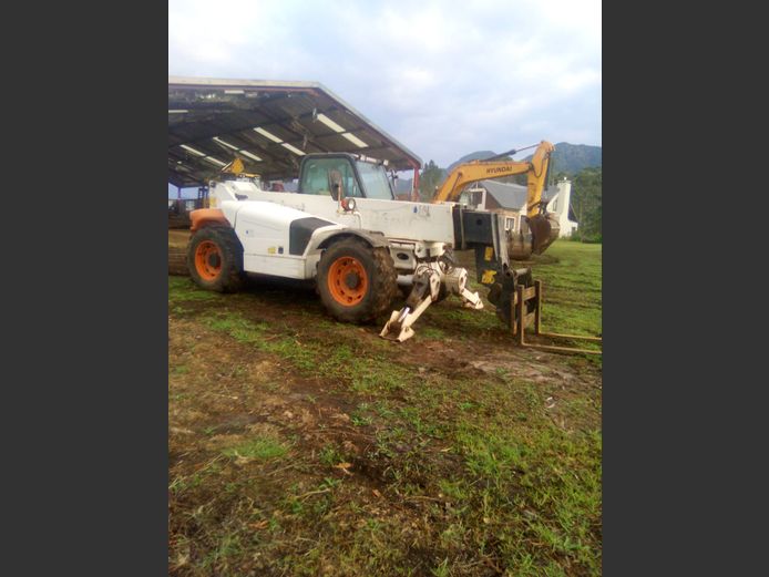 2011 BOBCAT T40140 TELESCOPIC HANDLER 