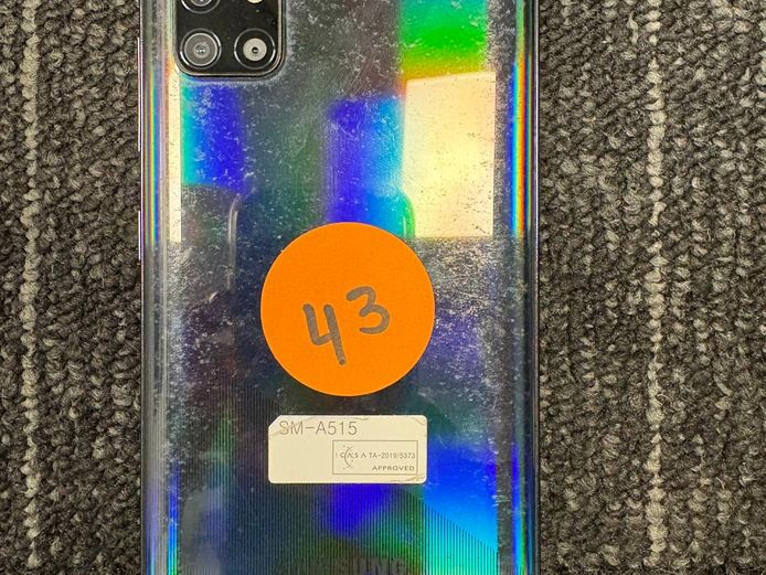 43 - Samsung Galaxy A51