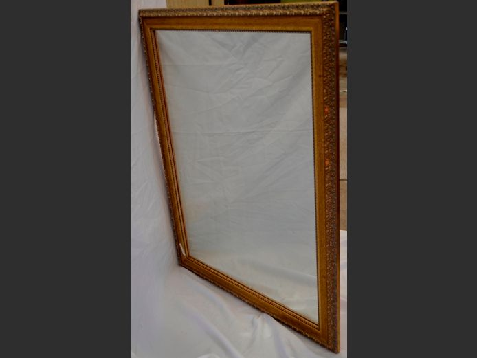 GILT FRAMED MIRROR, 90 x 70cm