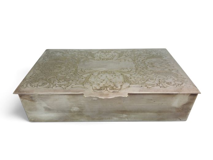 1930-50's Viners of Sheffield Silver-Plated Table Humidor Box