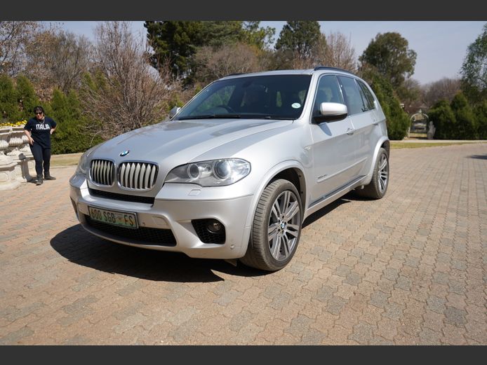 BMW X5; 2011; KM; 600SGBFS