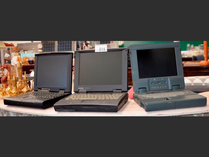 LOT: COMPAQ & NOTEBOOK LAPTOPS, etc [Untested]