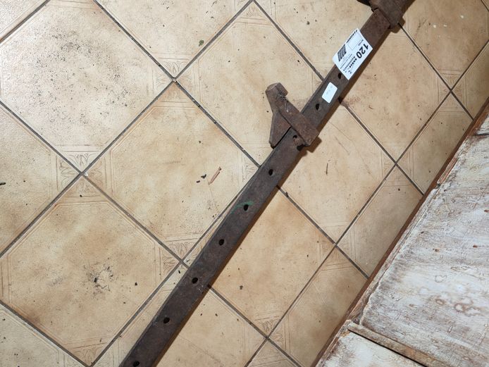 SASH CLAMP